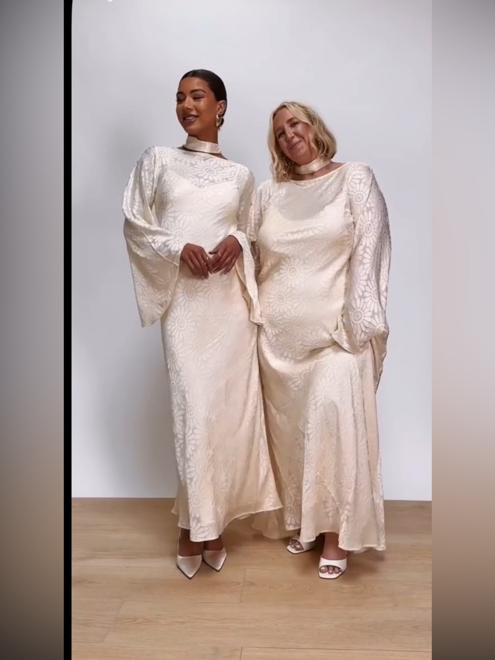 Show me your Mumu Elegant Cream Long-Sleeve Floral Lace Maxi Dress